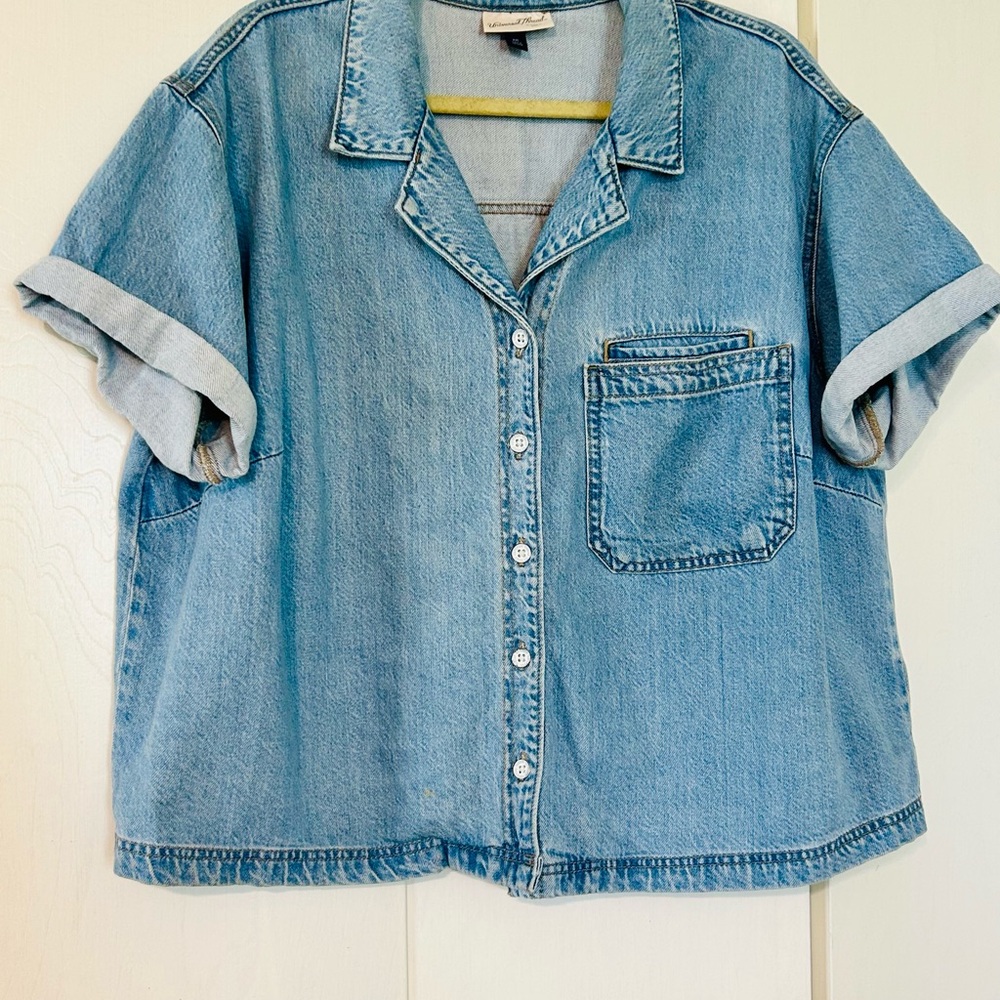 Universal Thread Light Blue Button-Down Shirt - image 2